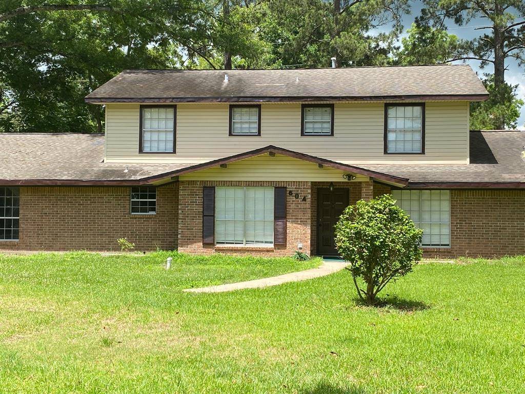 Daisetta, TX 77533,604 Bobcat LN