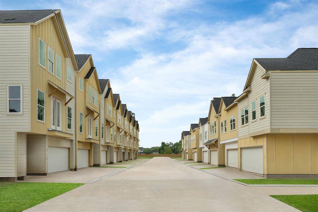 Houston, TX 77091,5837 Highland Sun LN