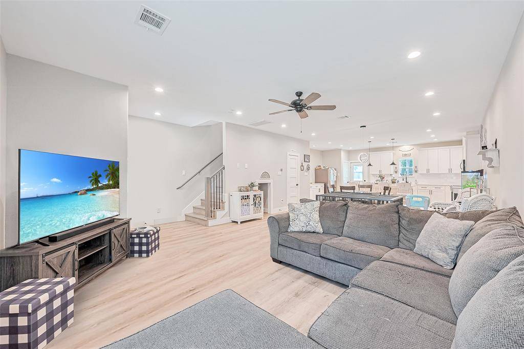 Conroe, TX 77301,807 Avenue J PL