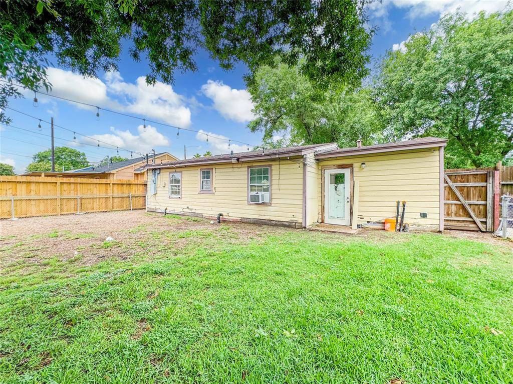 Pasadena, TX 77506,2604 Morningside LN