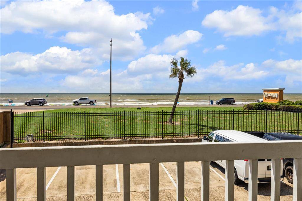 Galveston, TX 77551,6300 Seawall BLVD #2104