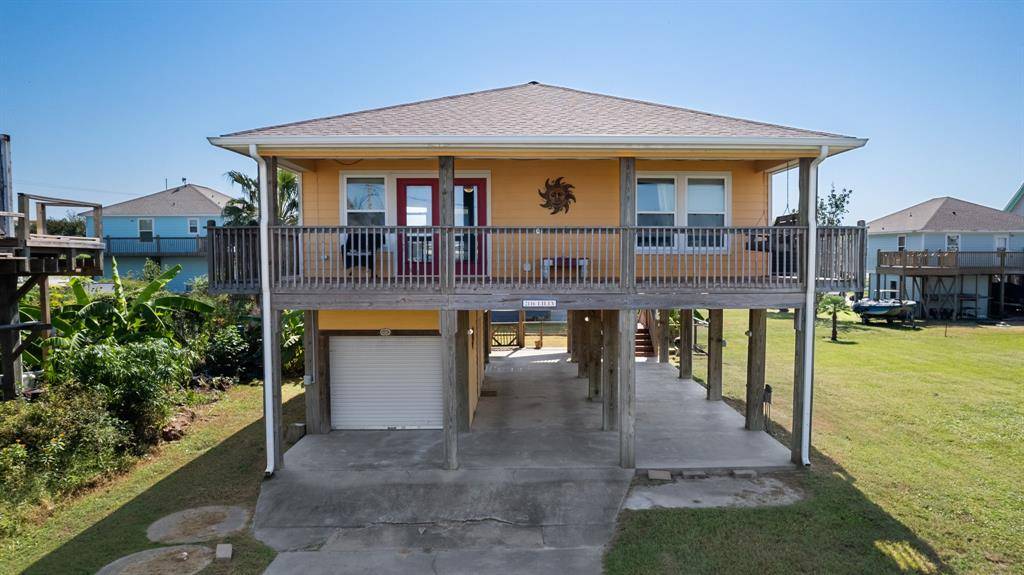 Crystal Beach, TX 77650,2116 Lilly LN