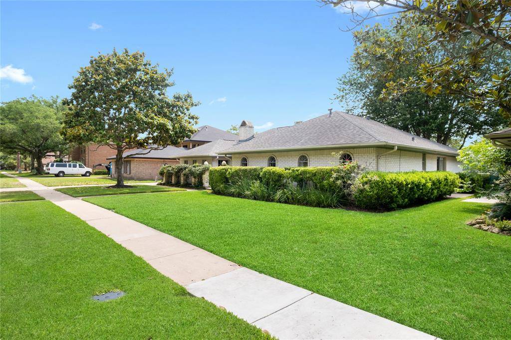 Pearland, TX 77581,2207 Fairway CIR