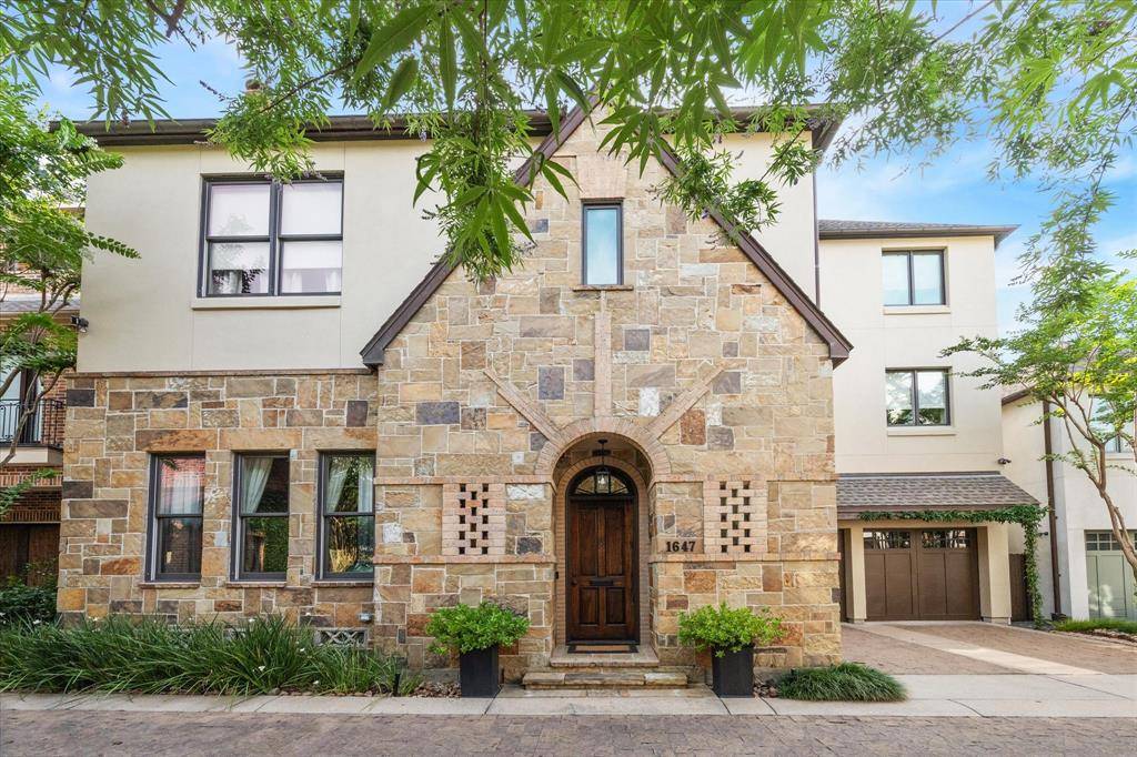 Houston, TX 77005,1647 Bissonnet ST