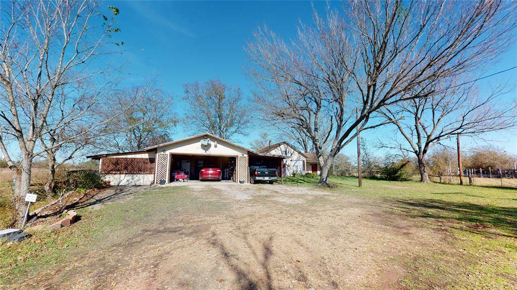 Ledbetter, TX 78946,125 E Labadie ST