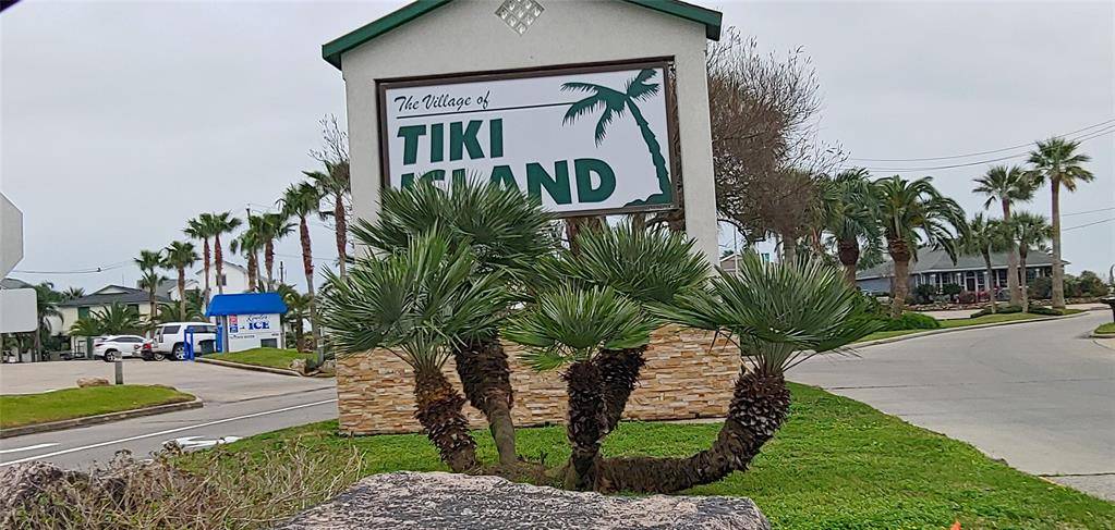 Tiki Island, TX 77554,500 Tiki DR #214