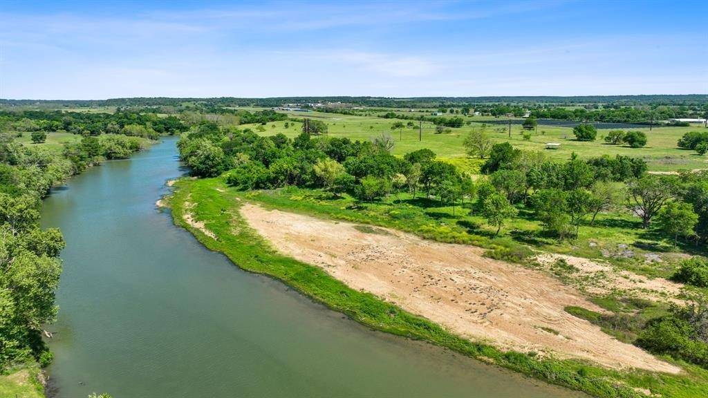 Smithville, TX 78957,663 Loop 230