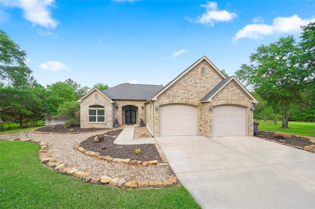 Livingston, TX 77351,154 Southcrest CT