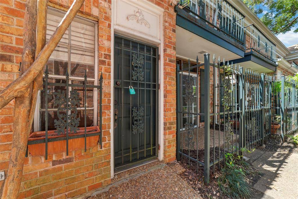 Houston, TX 77027,3400 Timmons LN #68