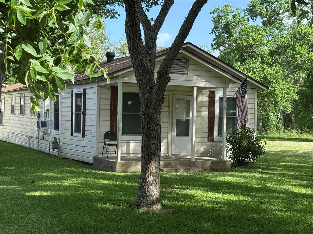 Eagle Lake, TX 77434,710 SE Milam AVE