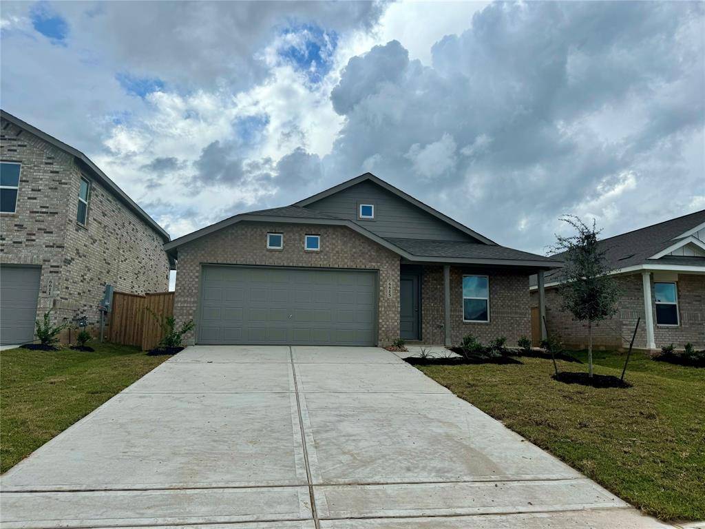 Katy, TX 77493,6615 Orange Daylily LN