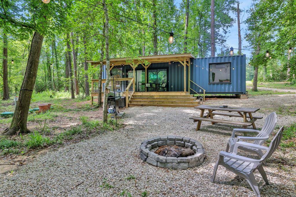 Livingston, TX 77351,275 Fairview E