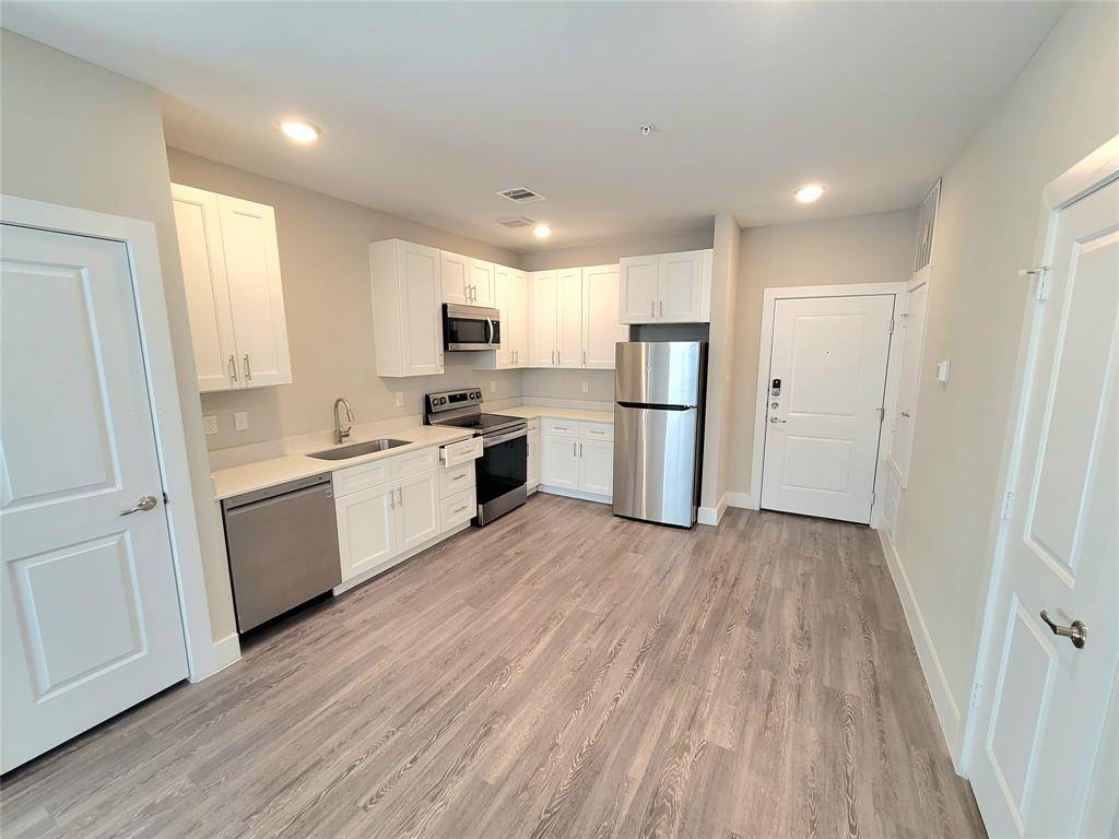 Houston, TX 77080,1620 Oak Tree DR #2302