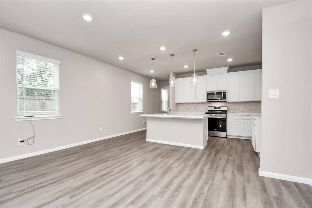 Alvin, TX 77511,232 Orchard Laurel DR