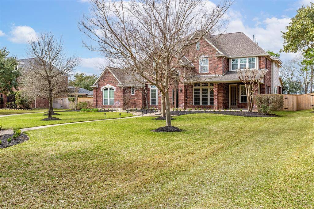 Katy, TX 77494,927 Lake Grayson DR