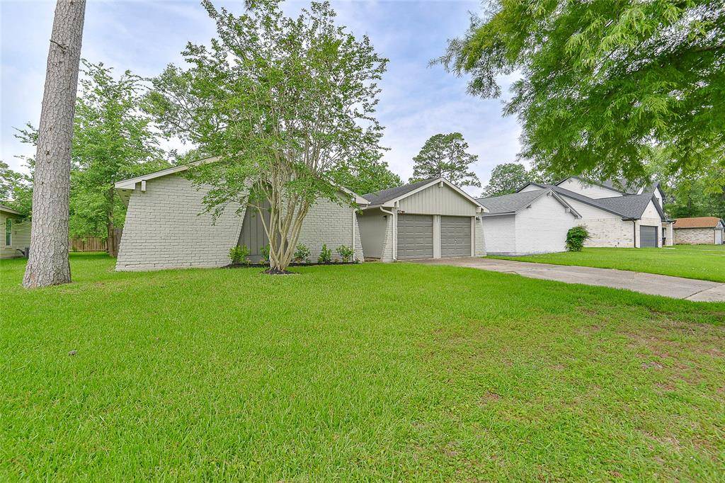 Crosby, TX 77532,427 Dorsal WAY