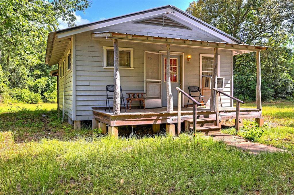 Buna, TX 77612,1 Private Road 5192