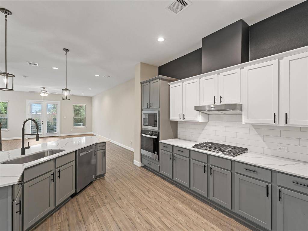 Houston, TX 77008,313 E 27th Street
