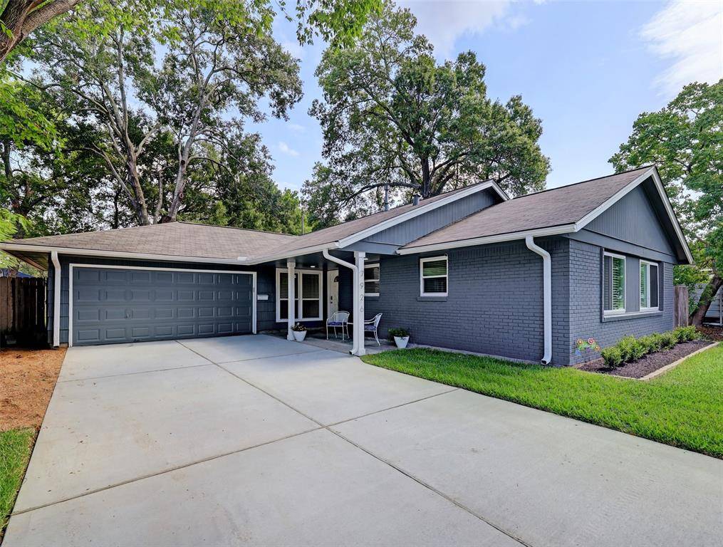 Houston, TX 77055,7926 Ridgeview DR