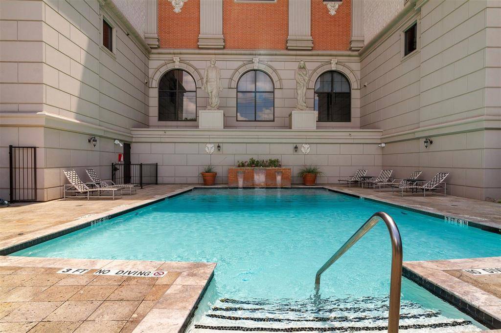 Houston, TX 77019,1025 S Shepherd DR #306