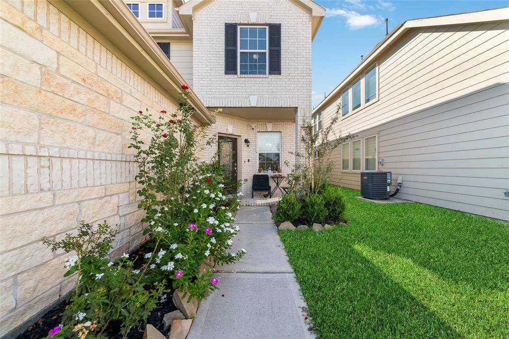 Houston, TX 77083,13751 Evansdale LN