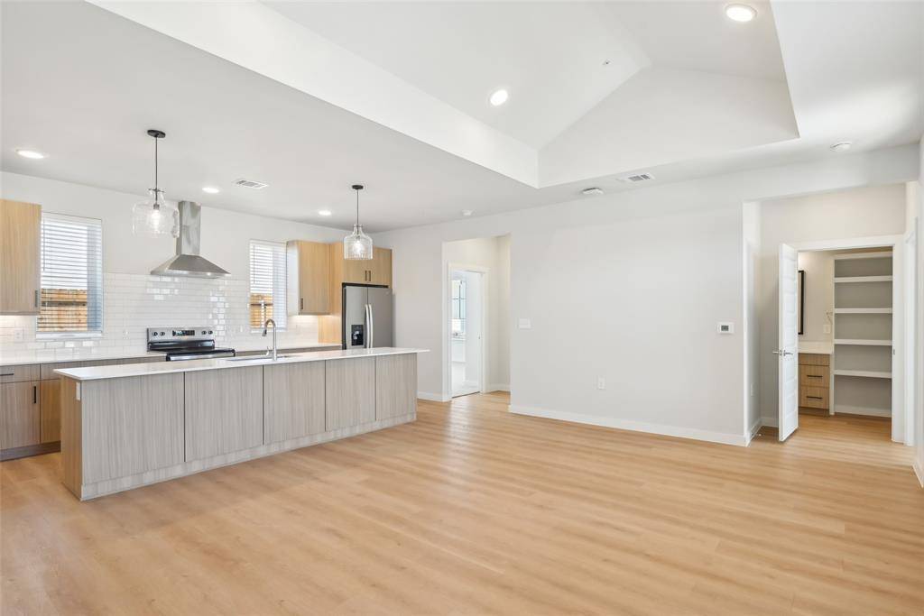 Mckinney, TX 75070,3651-501 S Custer RD