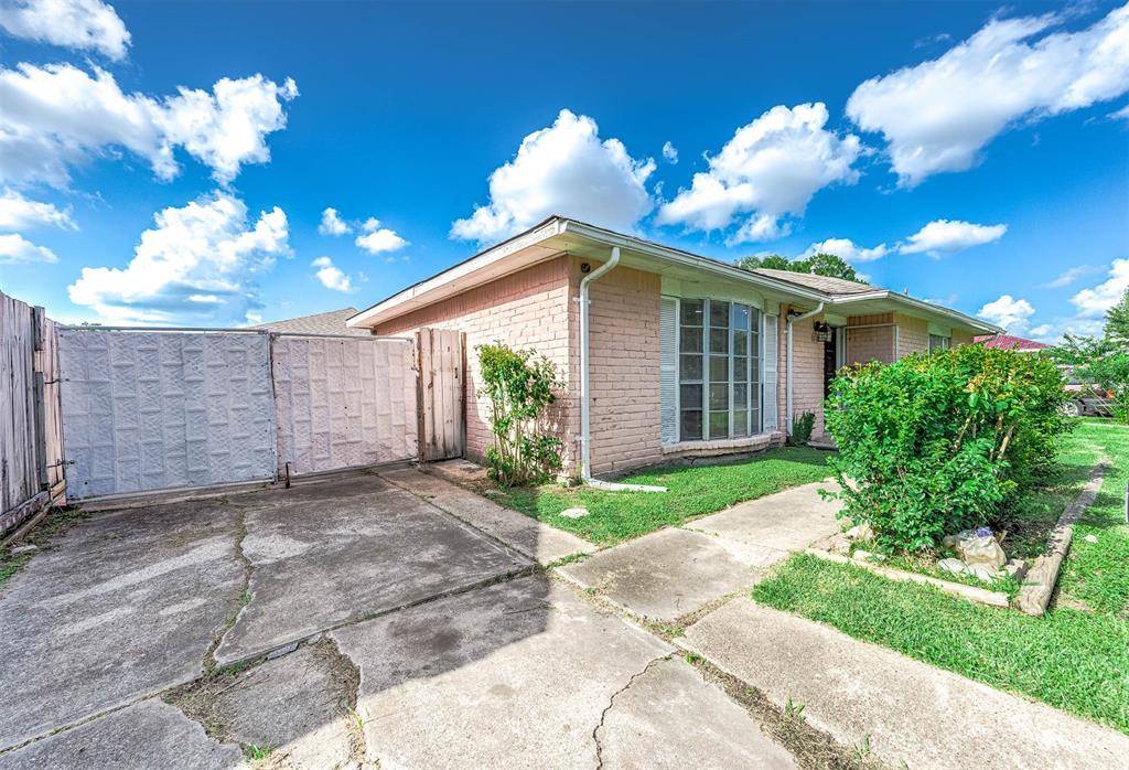 Houston, TX 77072,11002 Corona LN