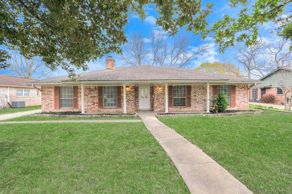 Richmond, TX 77469,800 Fairway DR