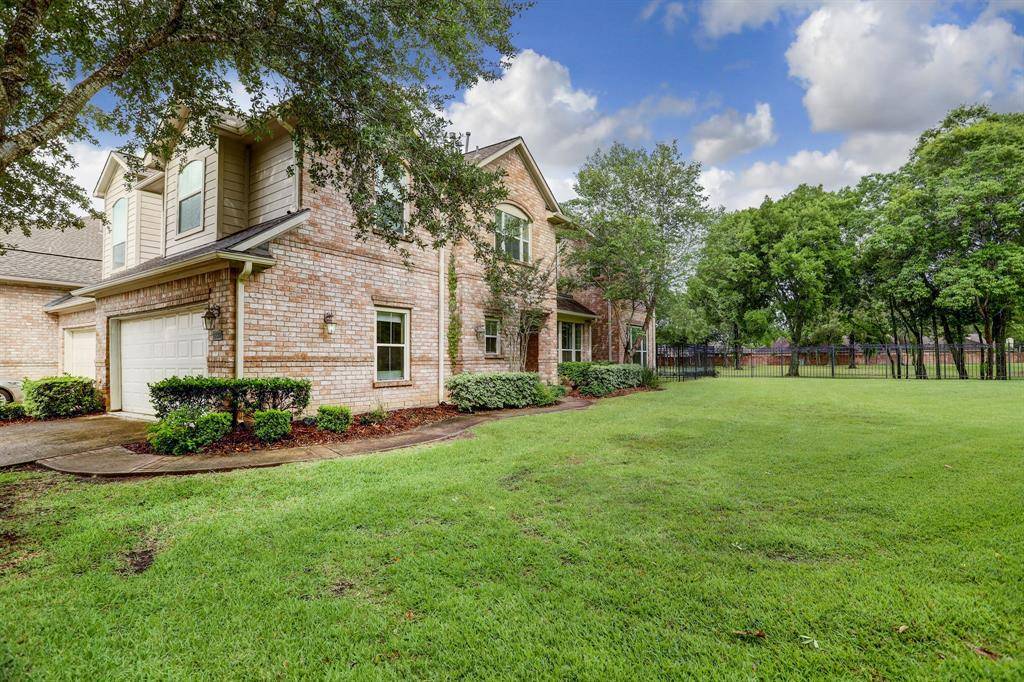 Pasadena, TX 77058,12302 Timber Hollow