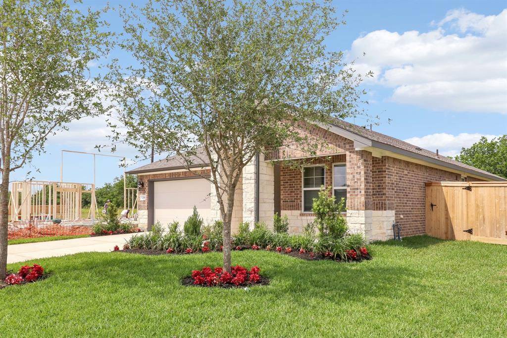 Pearland, TX 77584,5218 Harvest Season LN
