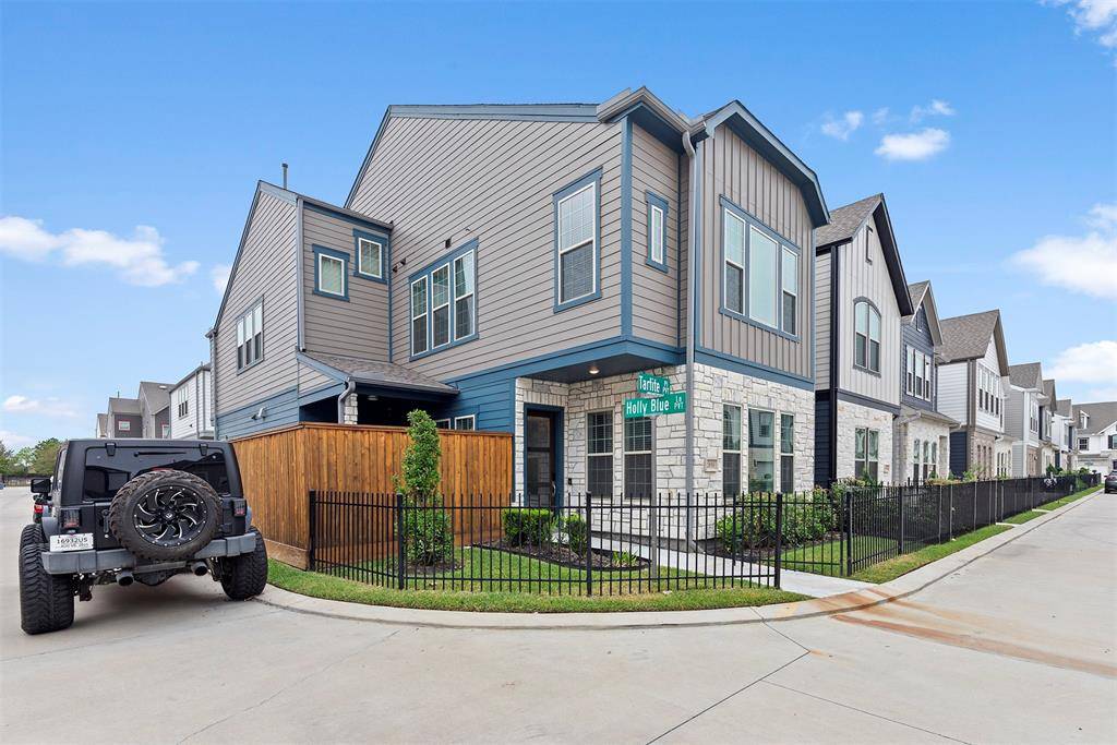 Houston, TX 77077,2050 Tarfite PL