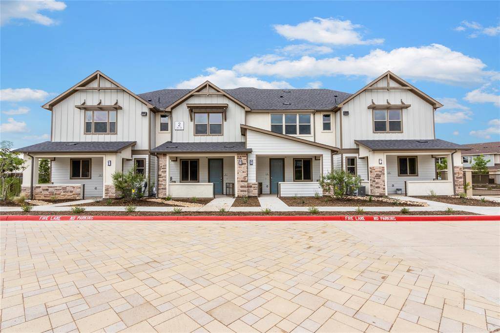 Arlington, TX 76017,5900-141 US 287