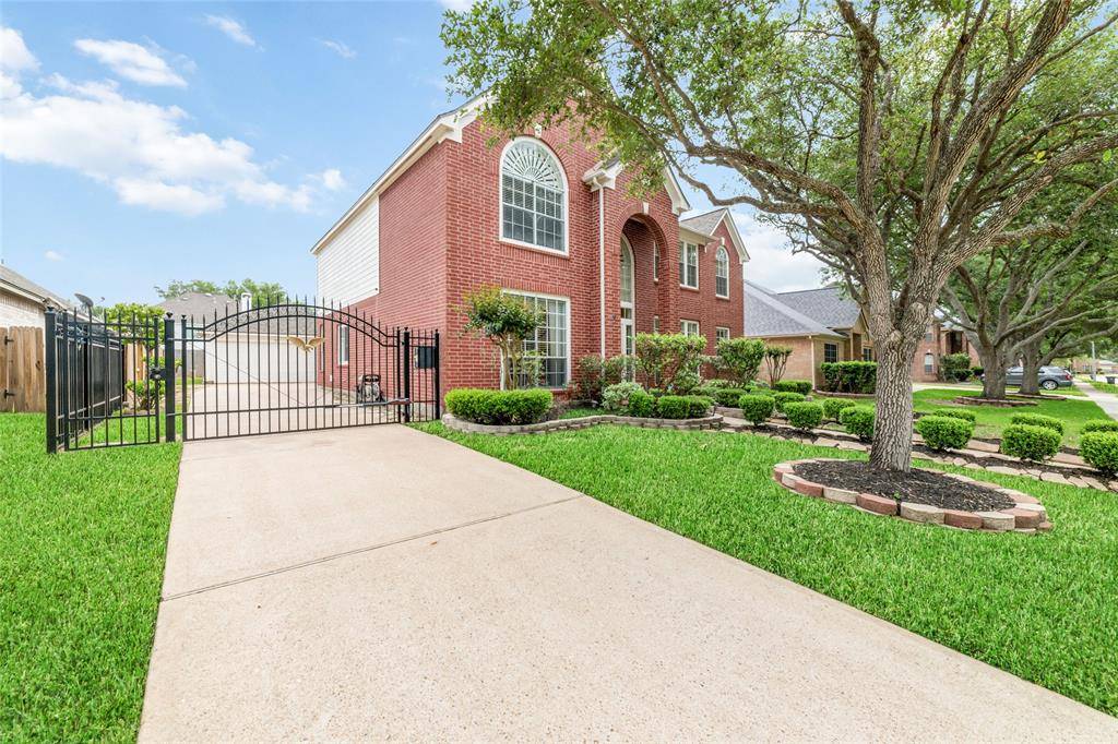 Sugar Land, TX 77479,2203 Brushmeade LN