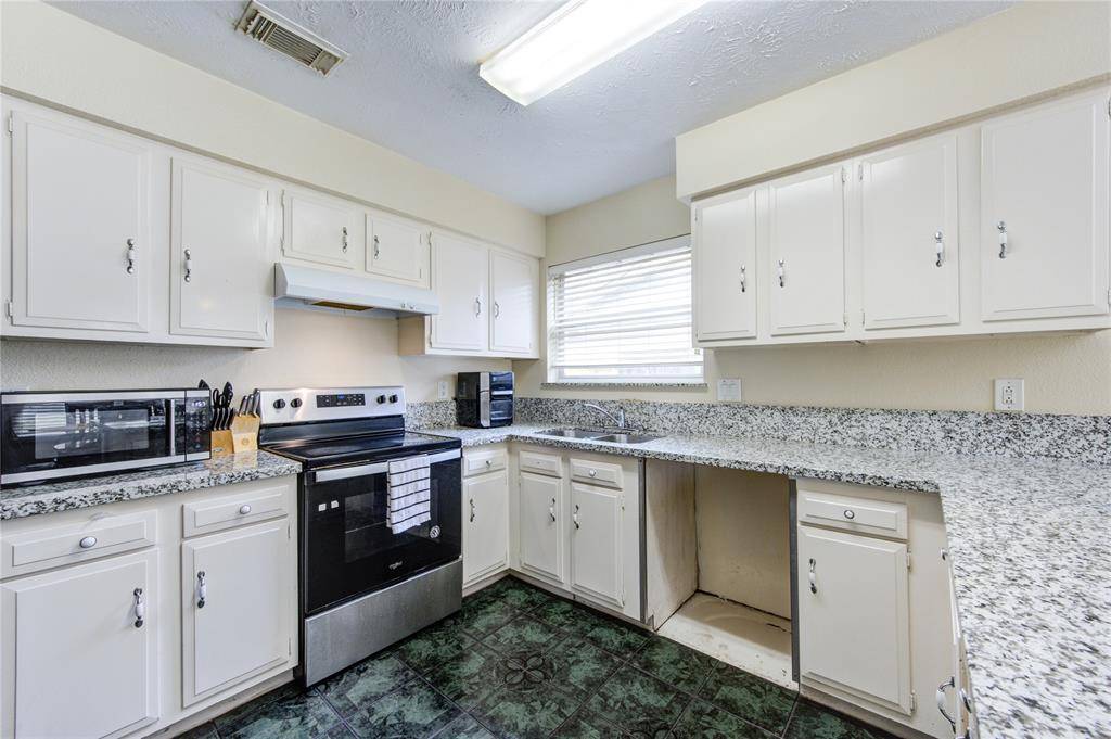 Houston, TX 77041,7515 Wovenwood LN