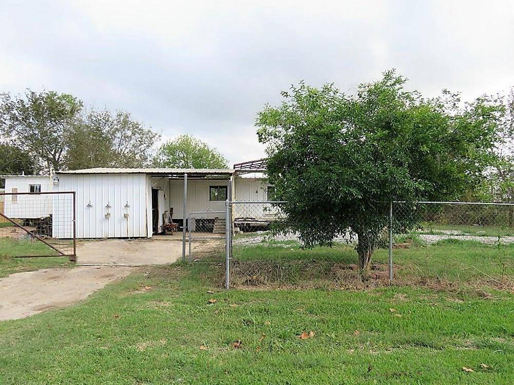 Alvin, TX 77511,1078 County Road 499