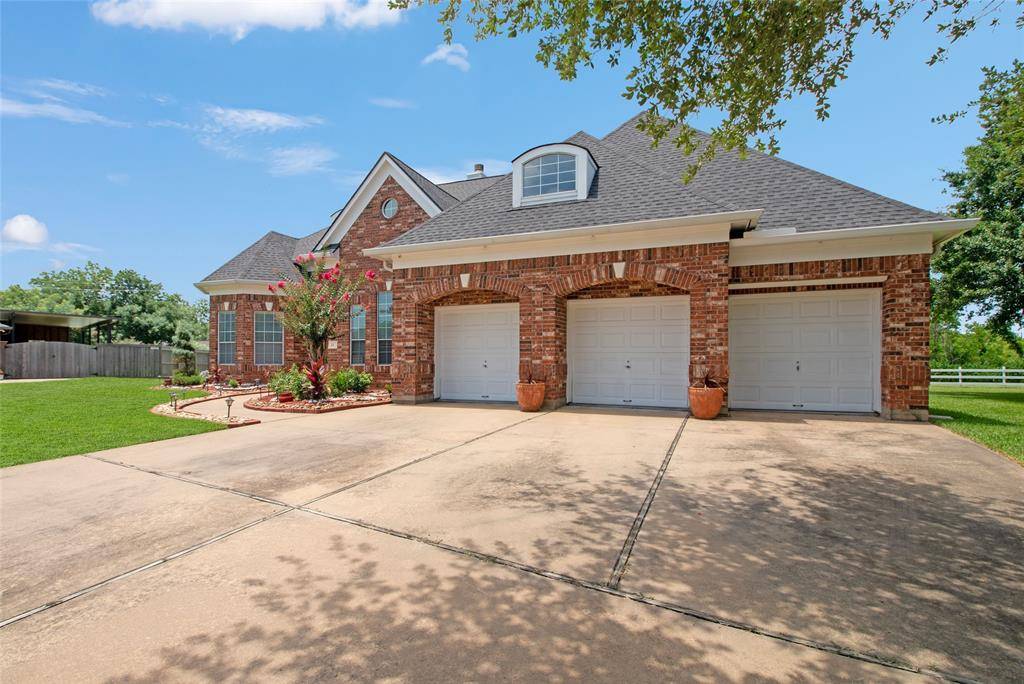 Lake Jackson, TX 77566,61 Southernwood CT