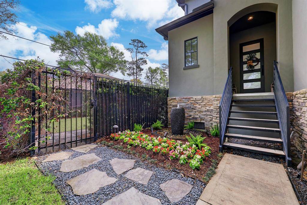 Houston, TX 77008,1106 Timbergrove LN