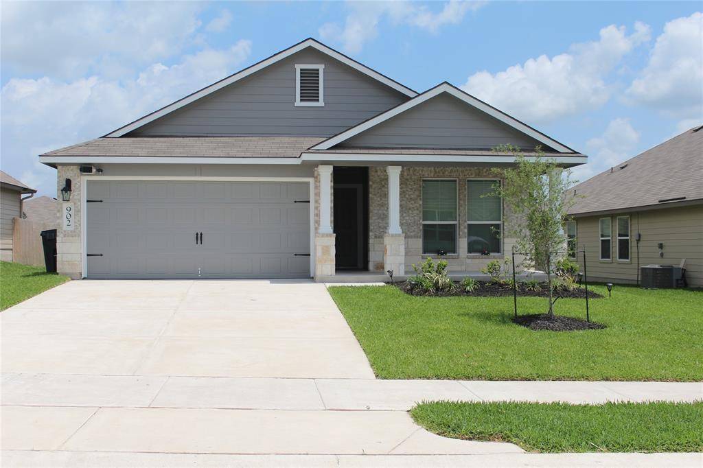 Brenham, TX 77833,902 Briscoe ST