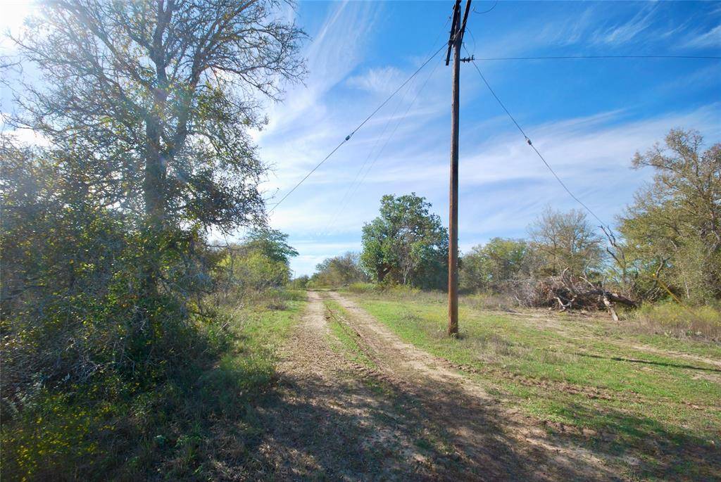 Moulton, TX 77975,3572 County Rd 397