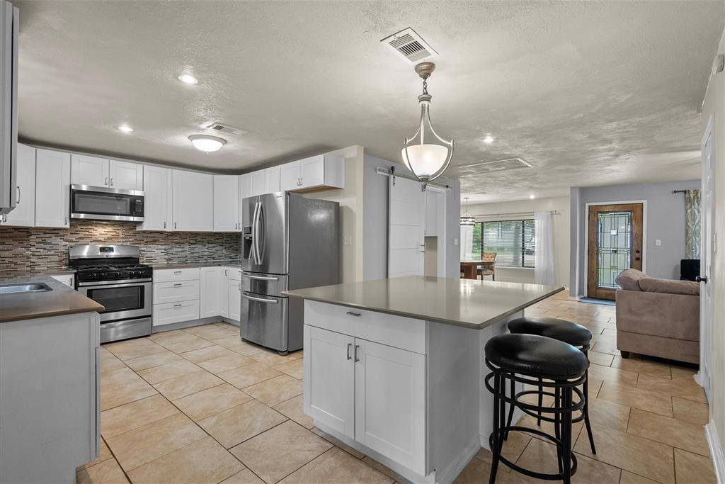 Bacliff, TX 77518,4715 4th ST