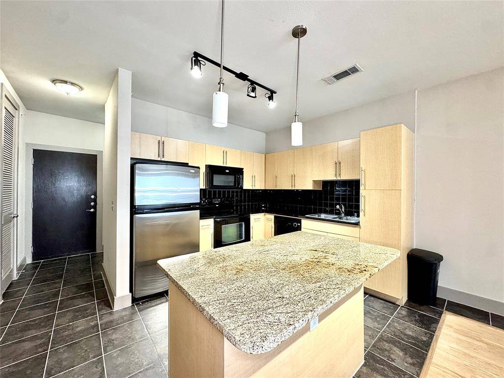 Houston, TX 77046,3660 Richmond AVE #127