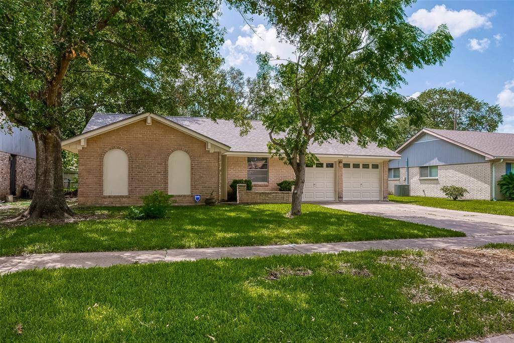 Pasadena, TX 77502,2216 Hickory LN