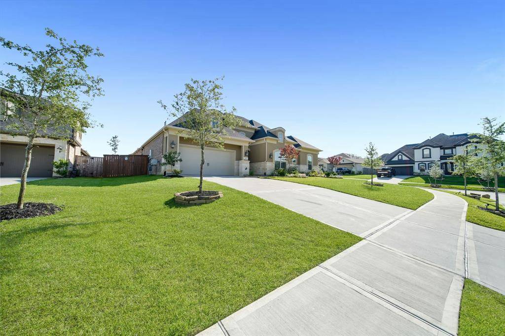 Pinehurst, TX 77362,1827 Woodtrace BLVD