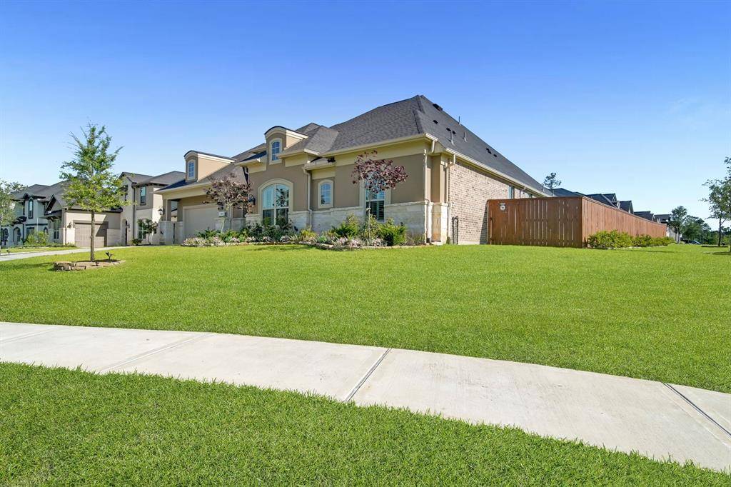 Pinehurst, TX 77362,1827 Woodtrace BLVD