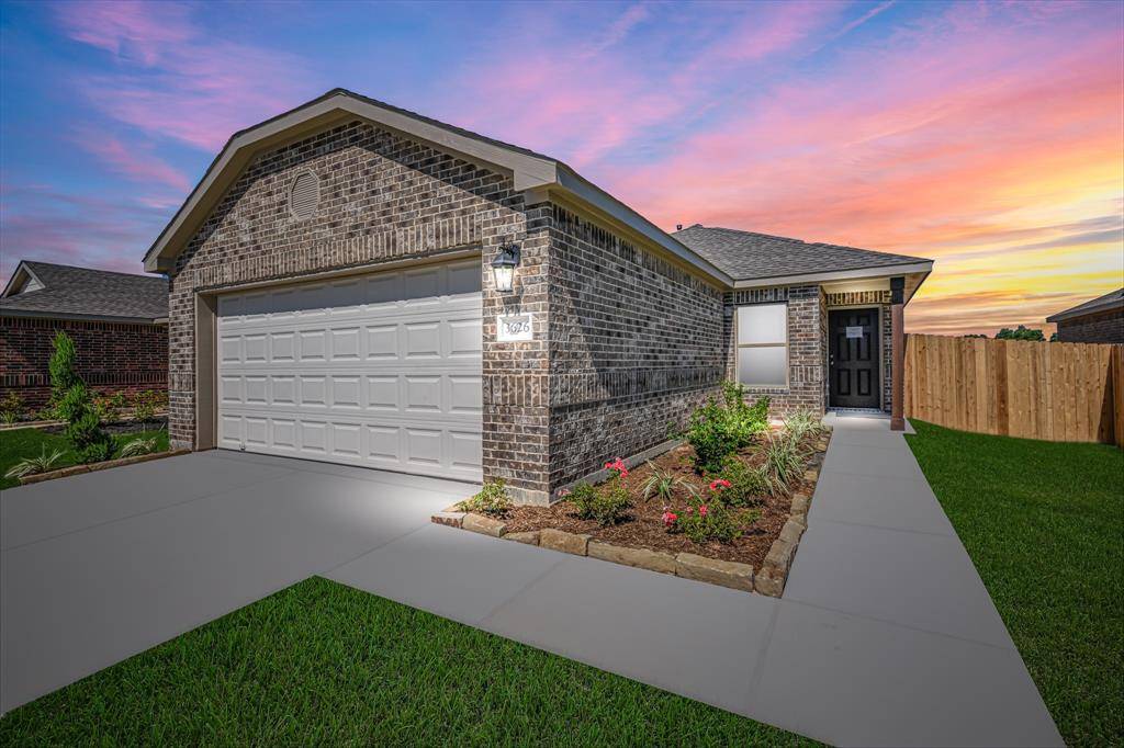 Houston, TX 77016,10735 Red Orchid LN