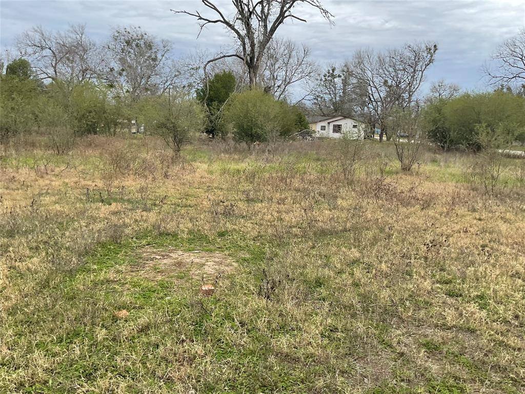 Cuero, TX 77954,301 Alonzo ST