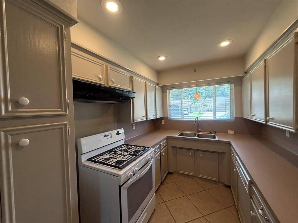 Houston, TX 77092,4138 Donna Lynn DR