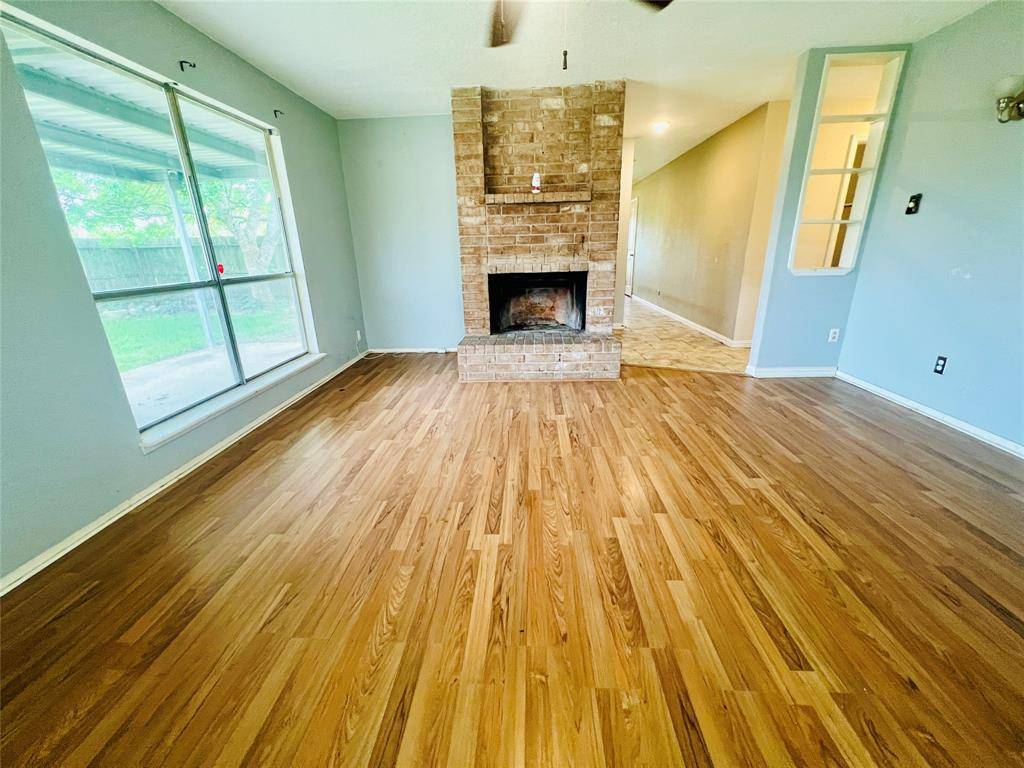 Dickinson, TX 77539,4519 E 24th ST