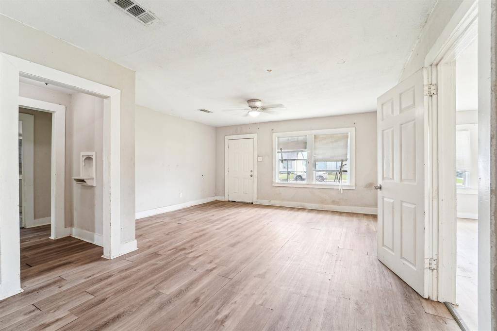 Freeport, TX 77541,1026 W 5th ST