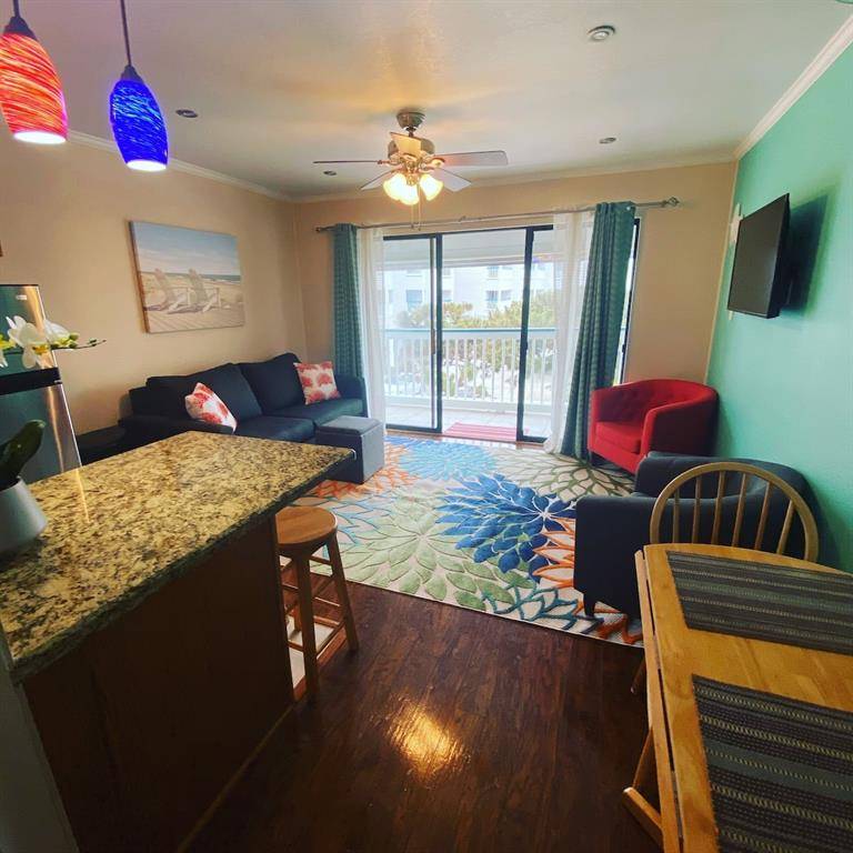 Galveston, TX 77551,6102 Seawall BLVD #191